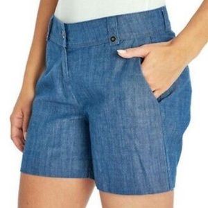 Isaac Mizrahi Women's Indigo Chambray Tailored Short